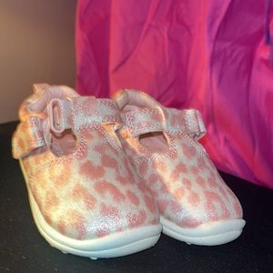 Carter’s Animal Print Chrome Light Pink Toddler 4M